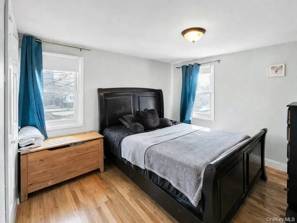 30 Norfolk Drive E Elmont NY 11003