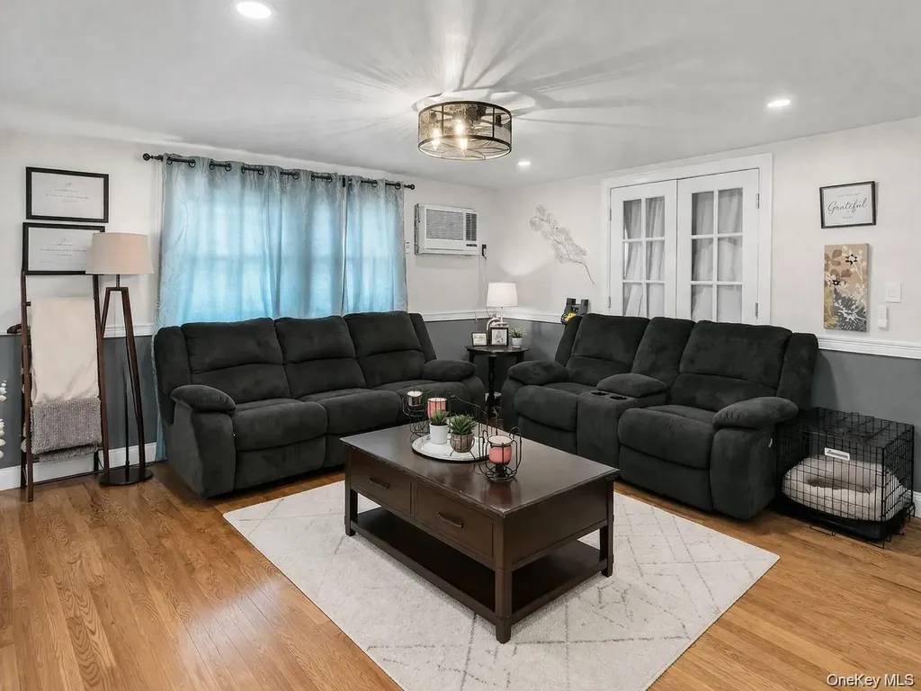 30 Norfolk Drive E Elmont NY 11003