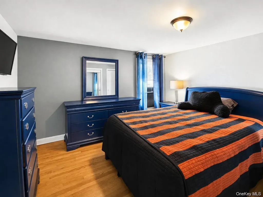 30 Norfolk Drive E Elmont NY 11003
