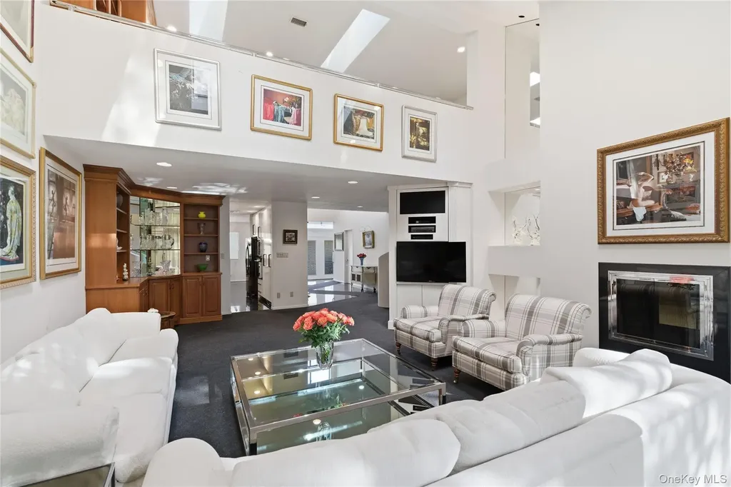 30 Yale Drive Manhasset NY 11030