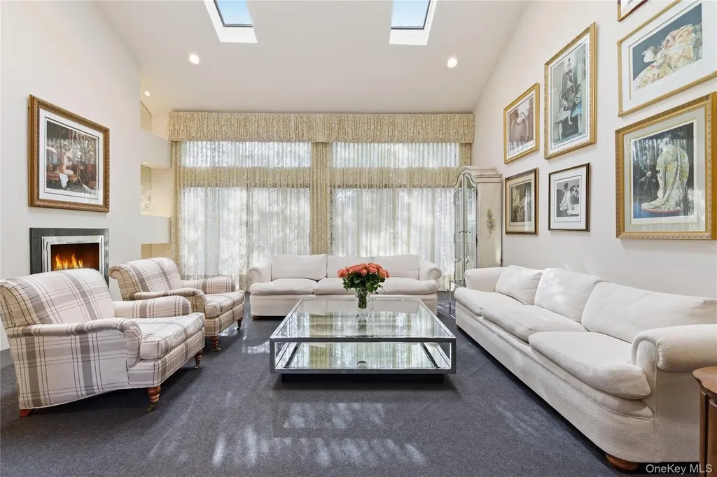 30 Yale Drive Manhasset NY 11030