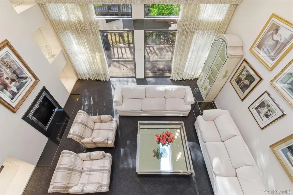 30 Yale Drive Manhasset NY 11030