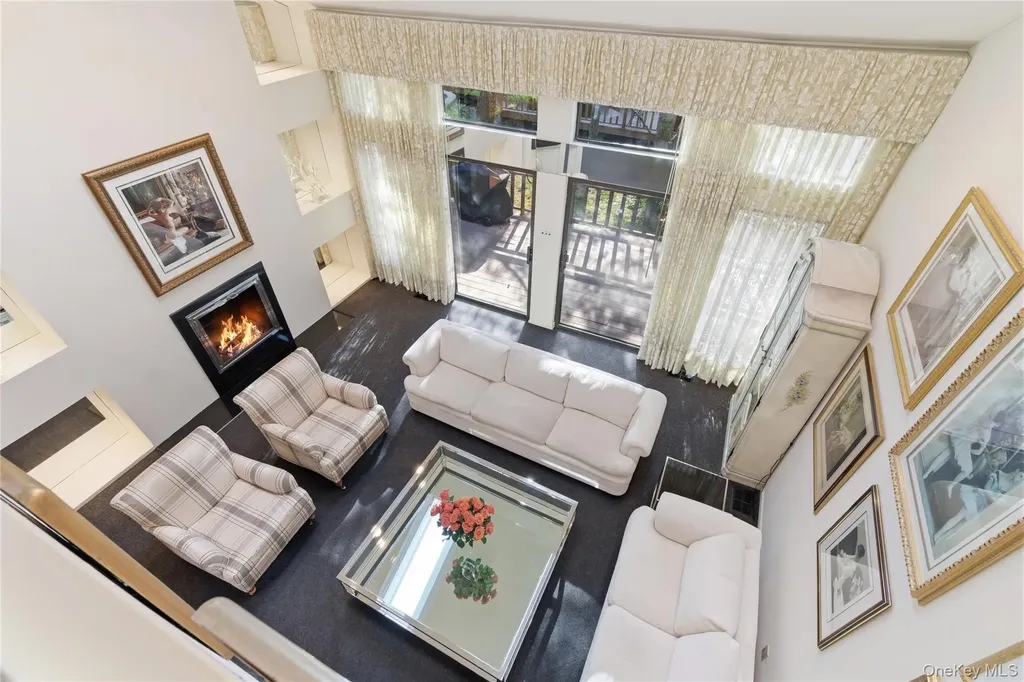 30 Yale Drive Manhasset NY 11030