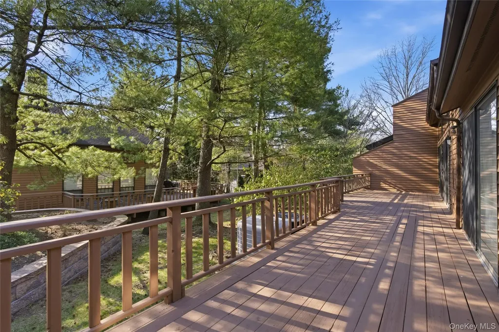 30 Yale Drive Manhasset NY 11030