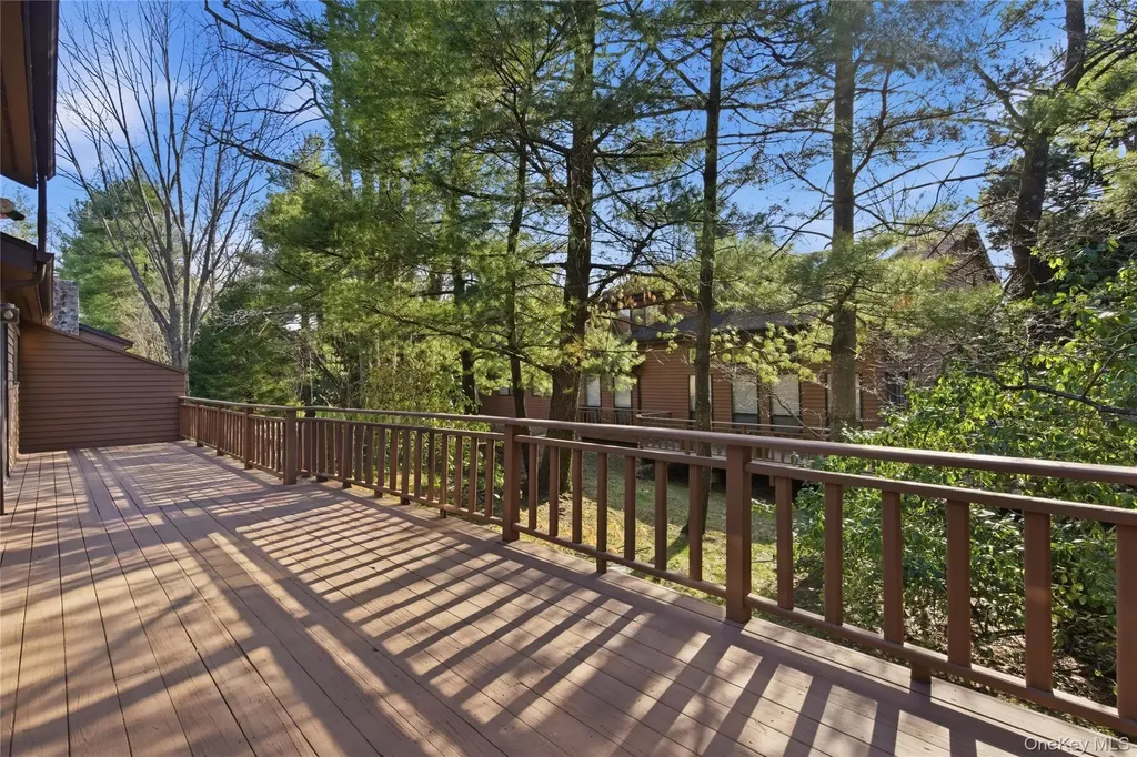 30 Yale Drive Manhasset NY 11030