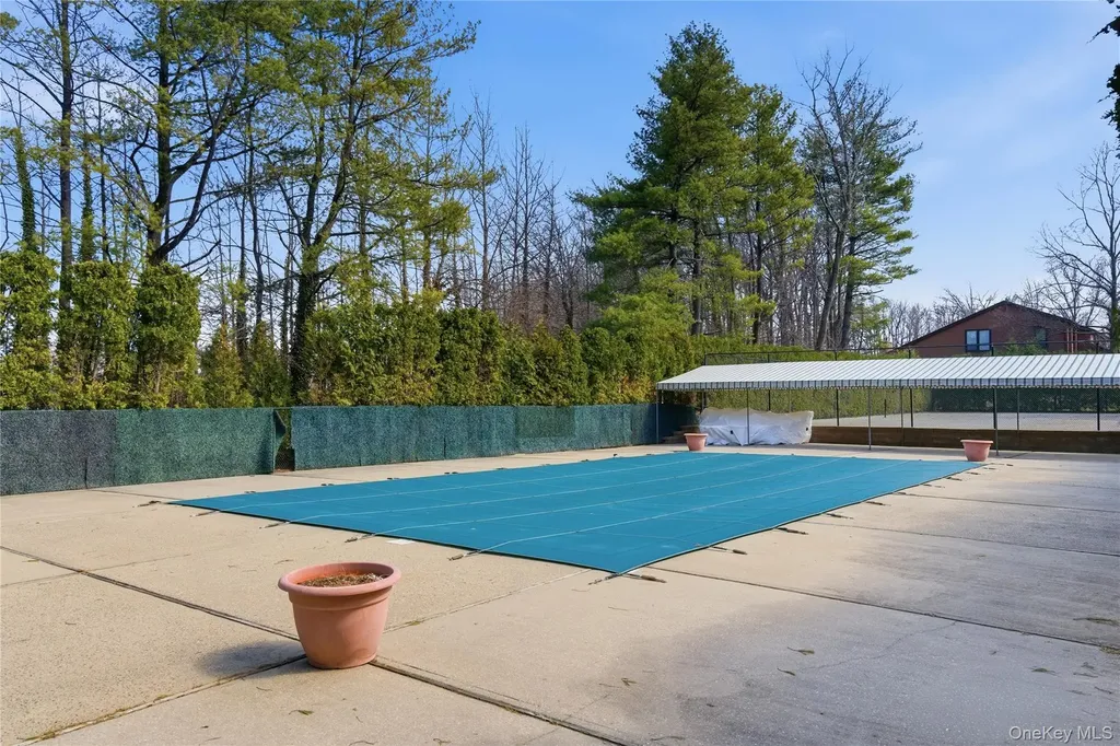 30 Yale Drive Manhasset NY 11030
