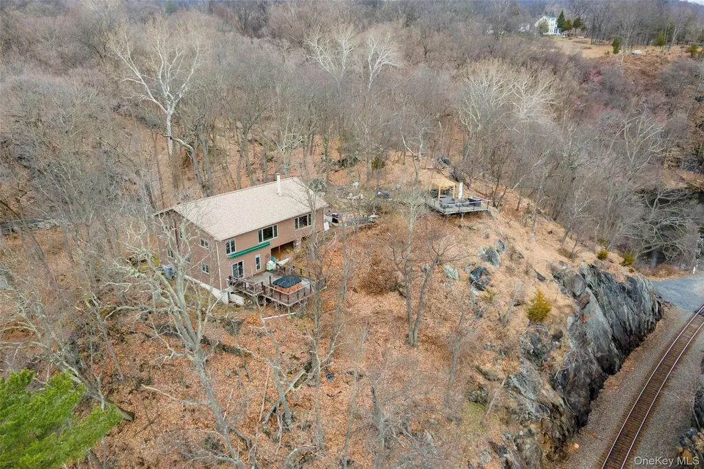 65 Mine Dock Road Fort Montgomery NY 10922