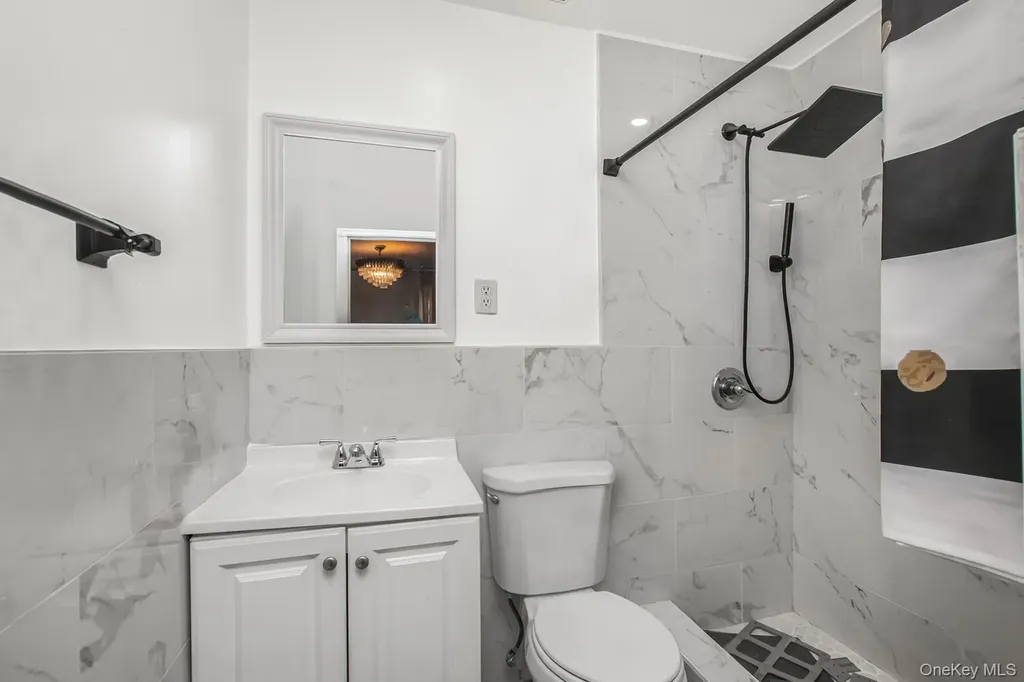 819 E 223rd Street Bronx NY 10466