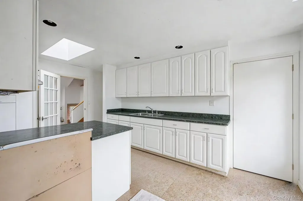71 Horace Harding Boulevard Great Neck NY 11020