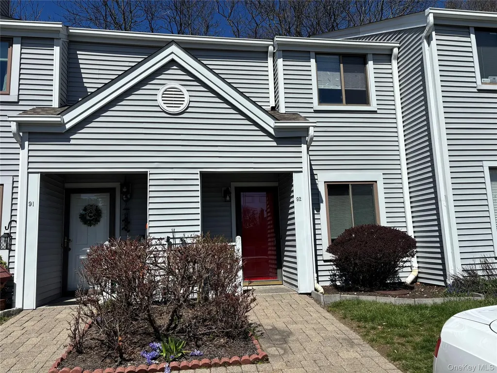 92 Lake Ridge Cove Mohegan Lake NY 10547