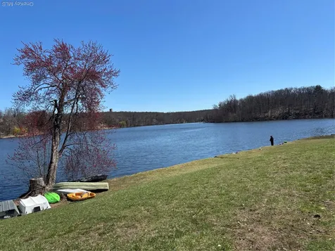 92 Lake Ridge Cove Mohegan Lake NY 10547