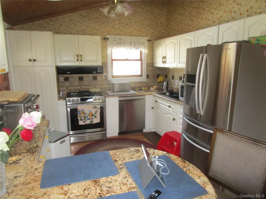 116 Holly Road Centereach NY 11720