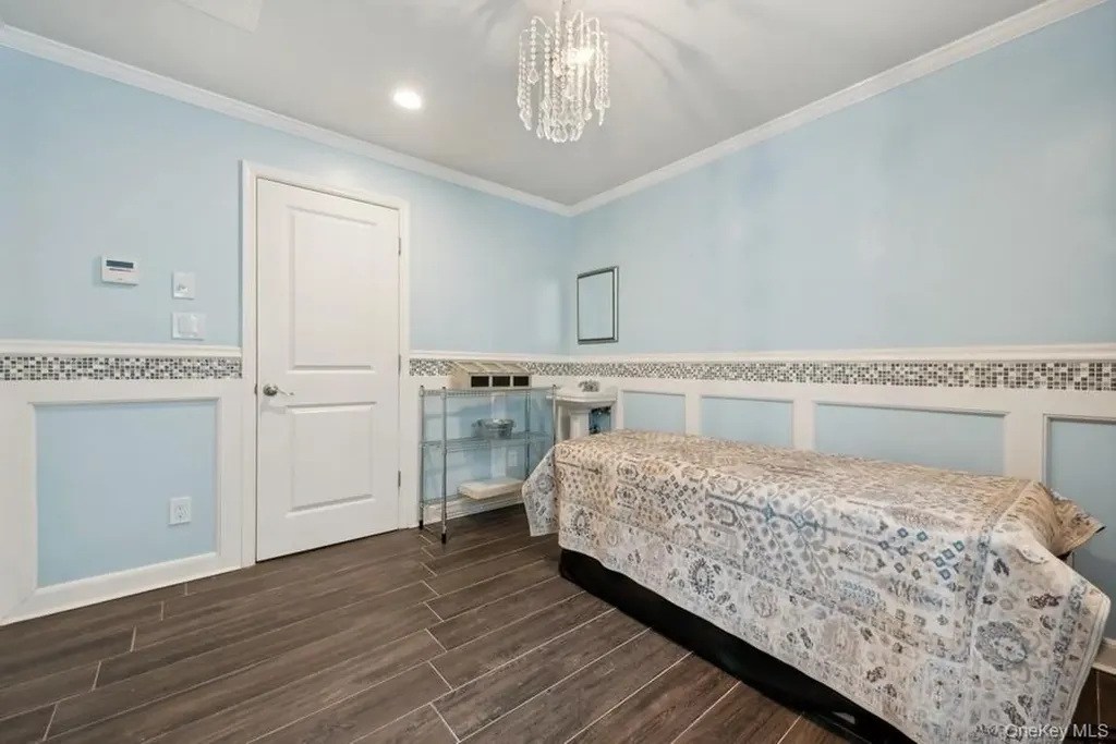 504 Merrick Road Lynbrook NY 11563