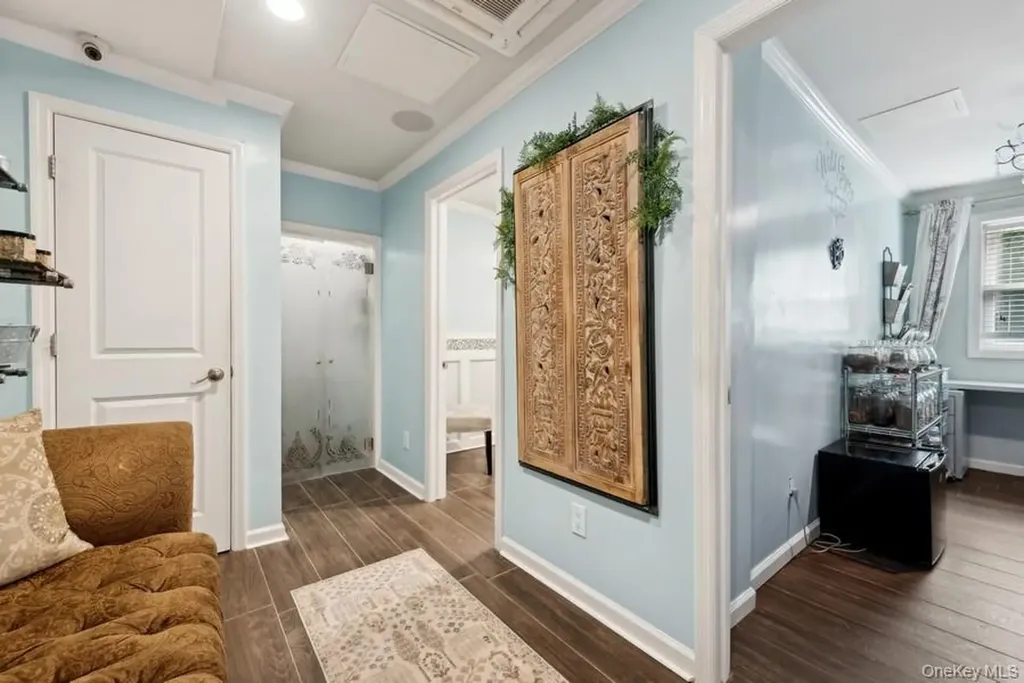 504 Merrick Road Lynbrook NY 11563