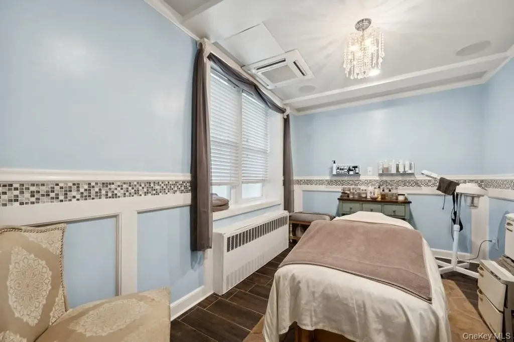 504 Merrick Road Lynbrook NY 11563