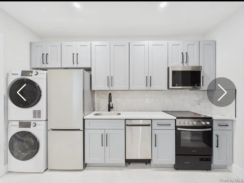 315 1m W Broadway Long Beach NY 11561