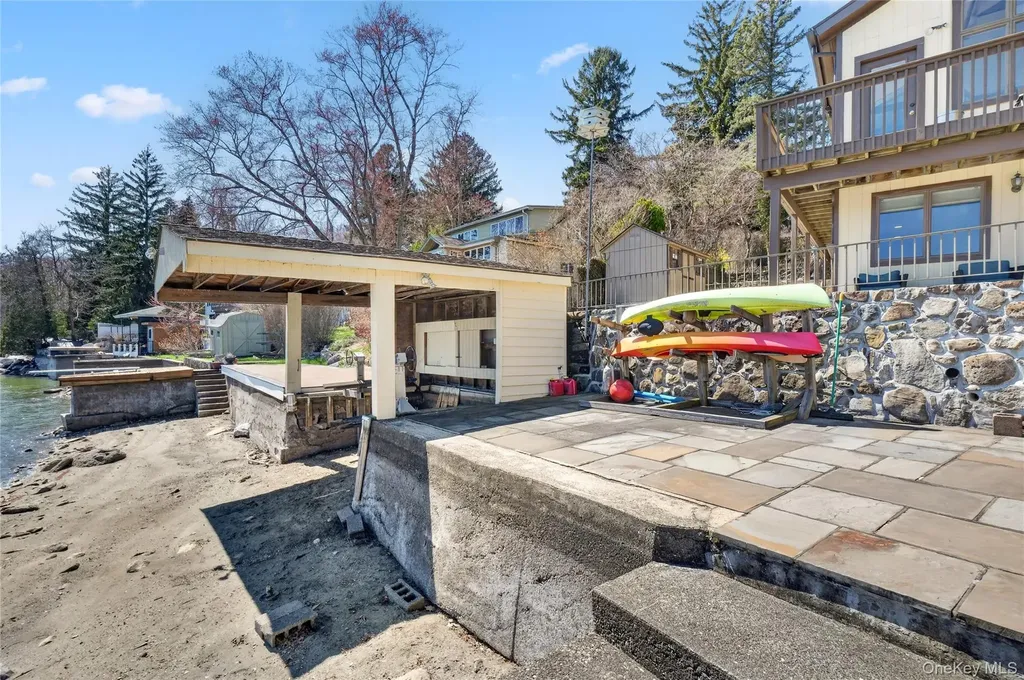 3 Lakeside Road Mahopac NY 10541