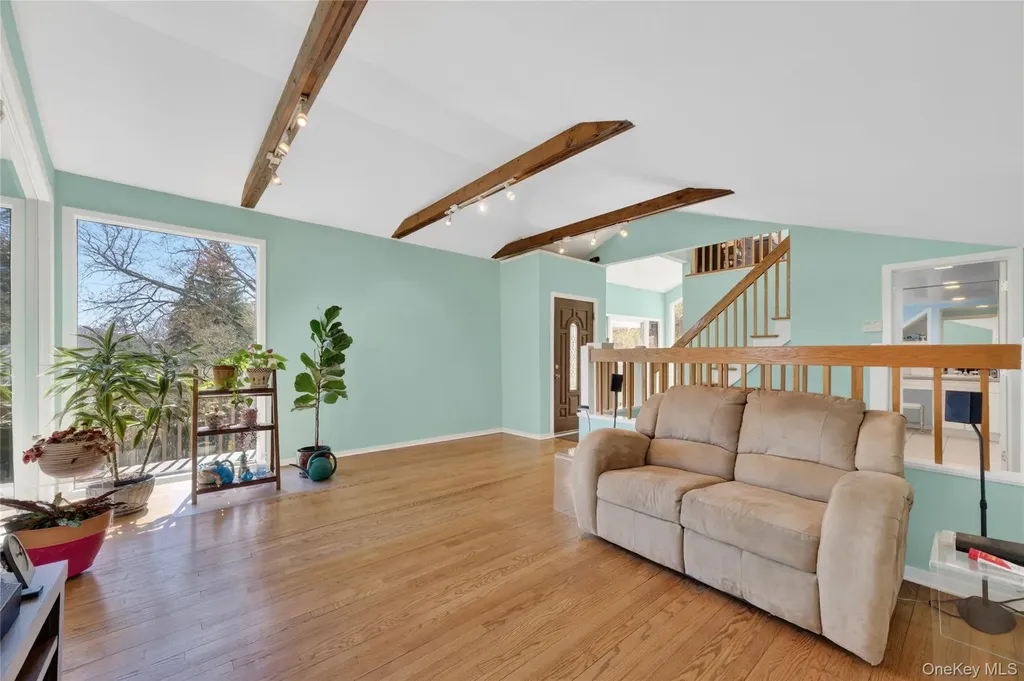 3 Lakeside Road Mahopac NY 10541