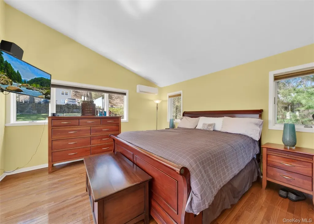 3 Lakeside Road Mahopac NY 10541