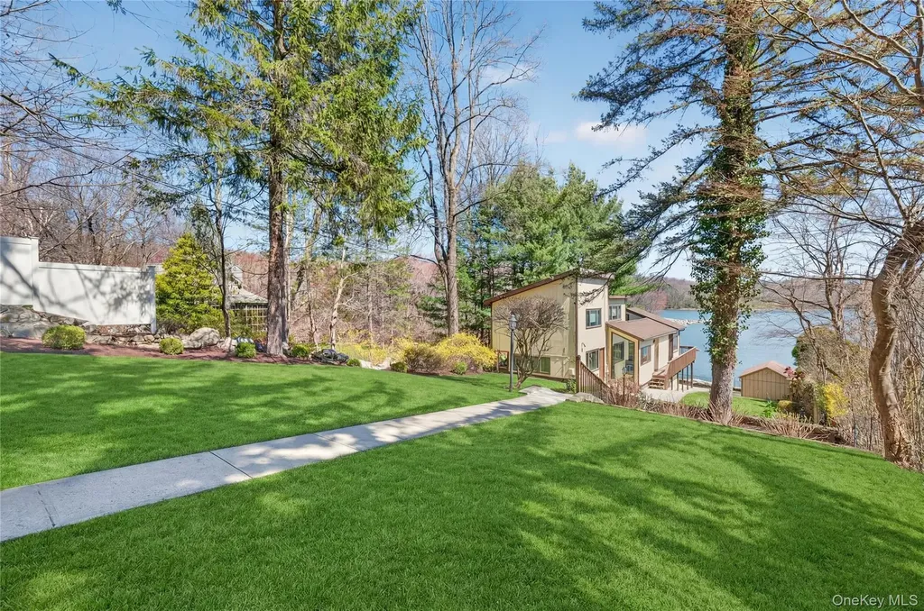 3 Lakeside Road Mahopac NY 10541