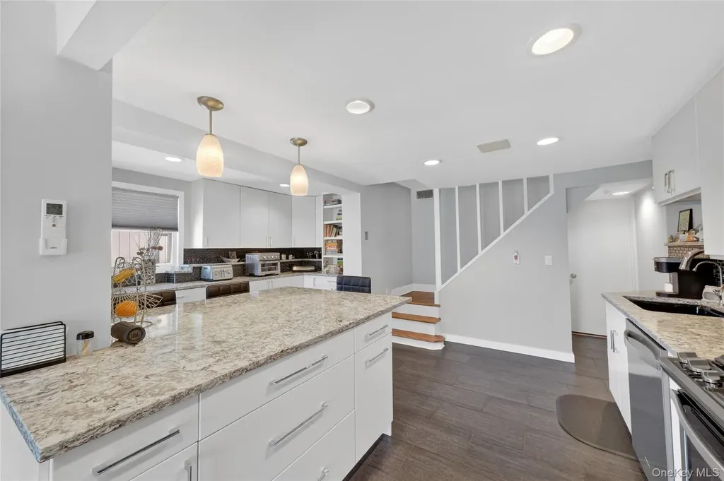 3 Lakeside Road Mahopac NY 10541
