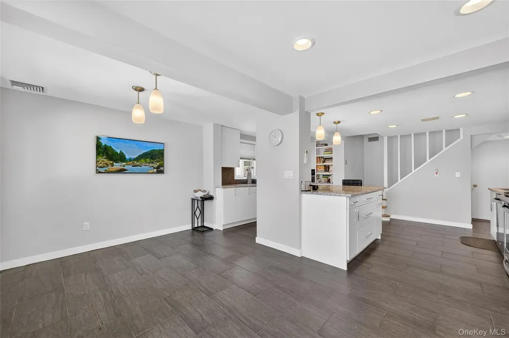 3 Lakeside Road Mahopac NY 10541