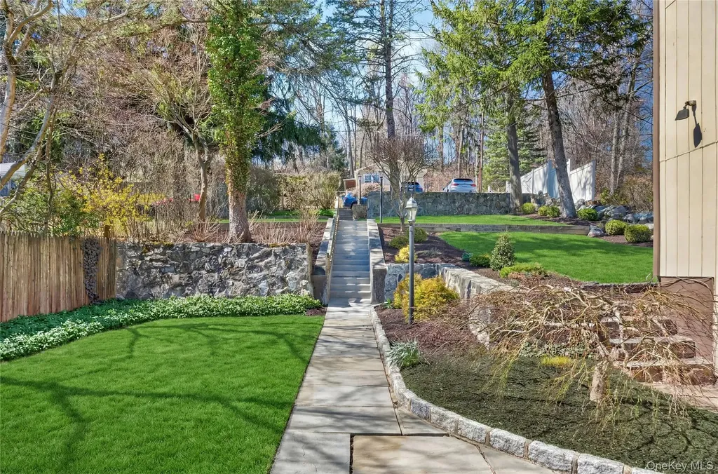 3 Lakeside Road Mahopac NY 10541