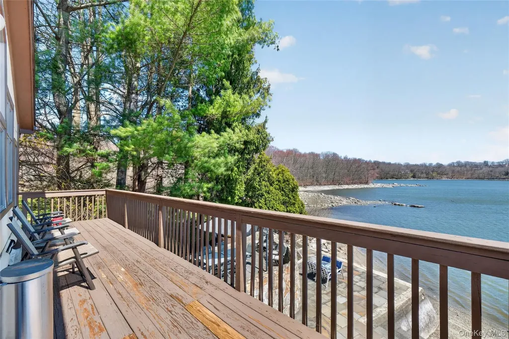 3 Lakeside Road Mahopac NY 10541
