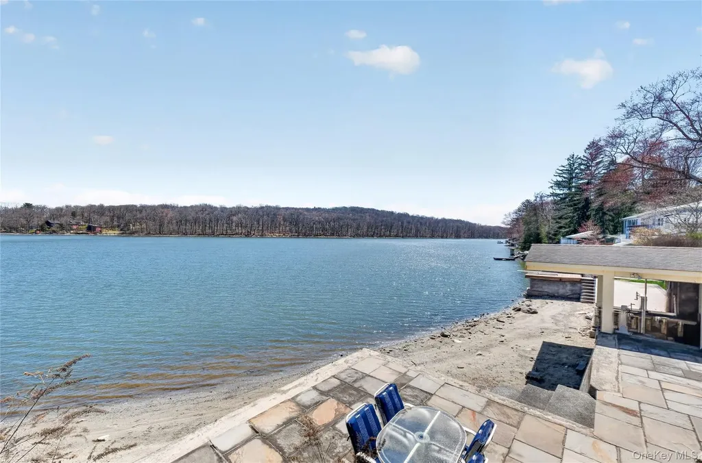 3 Lakeside Road Mahopac NY 10541