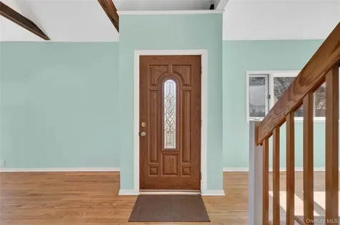 3 Lakeside Road Mahopac NY 10541