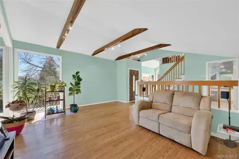 3 Lakeside Road Mahopac NY 10541
