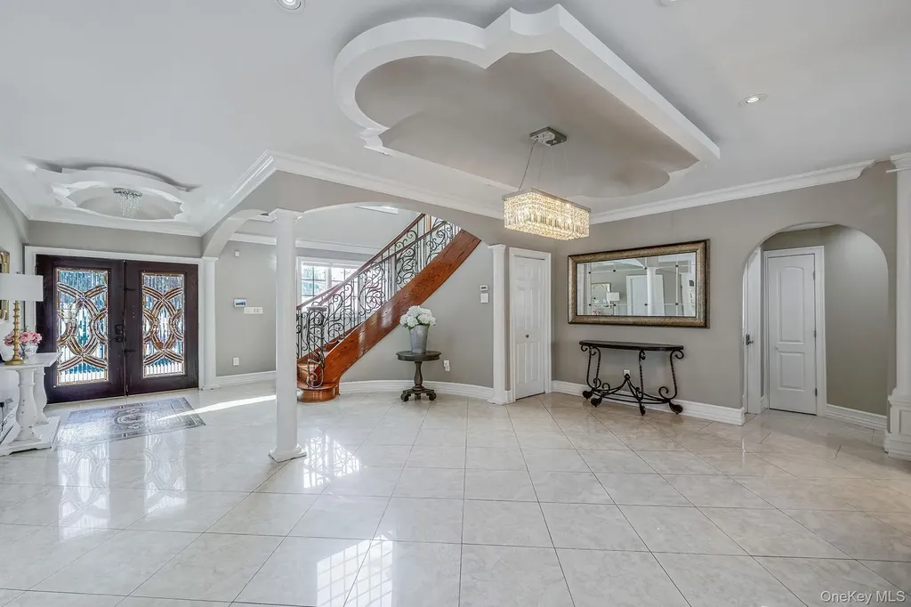 26 Grace Lane Levittown NY 11756