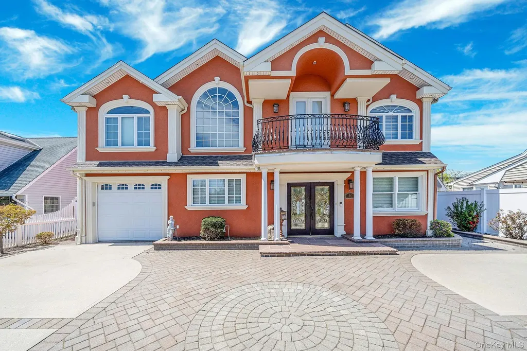 26 Grace Lane Levittown NY 11756