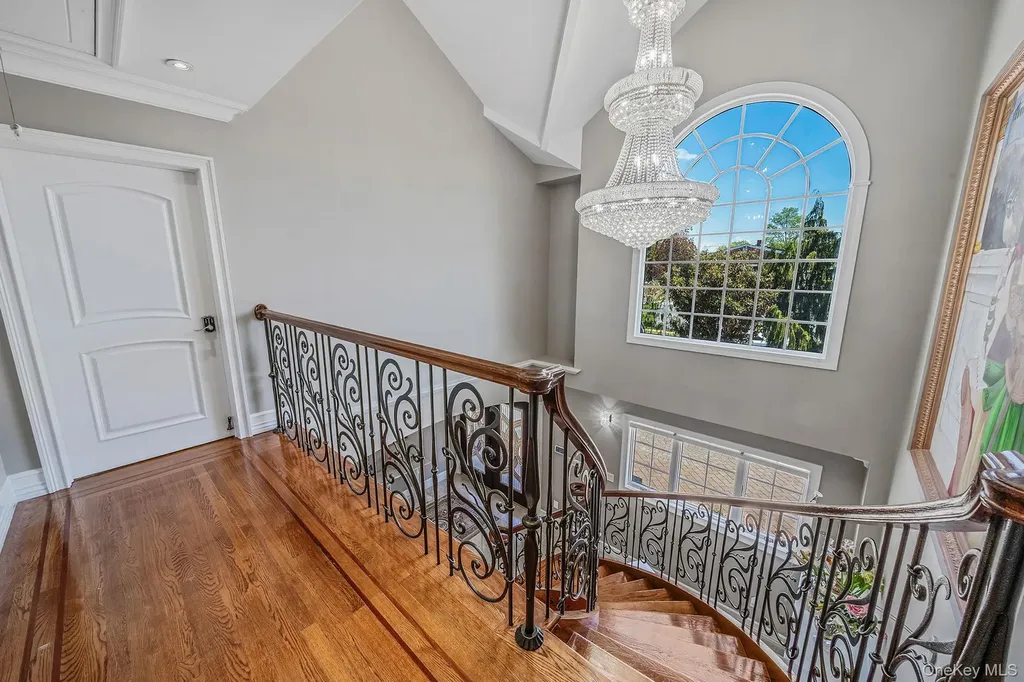 26 Grace Lane Levittown NY 11756