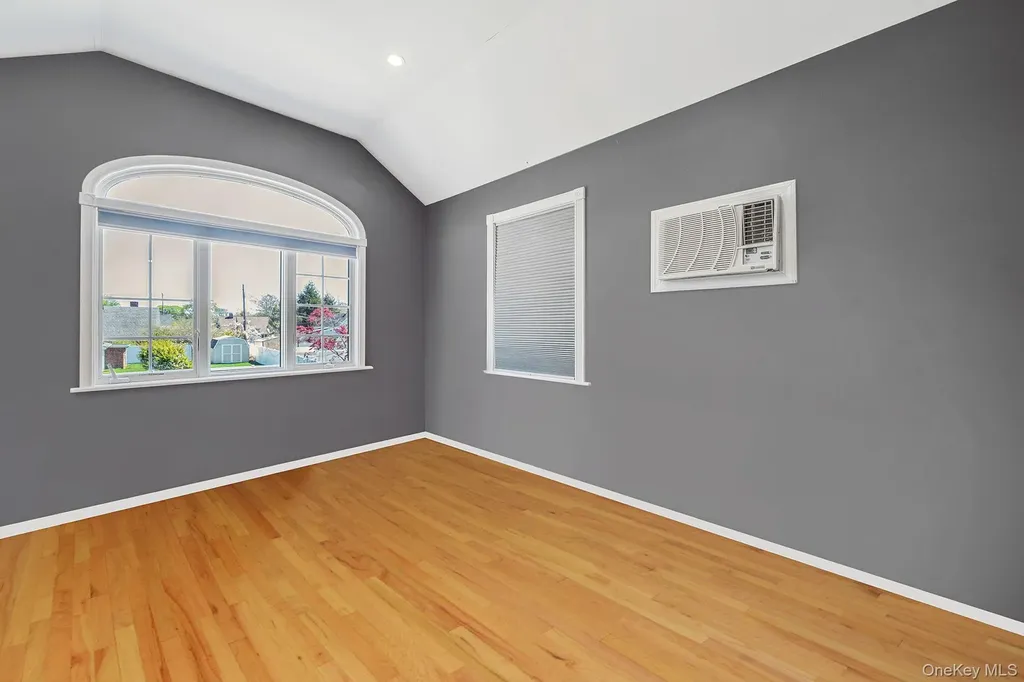 26 Grace Lane Levittown NY 11756