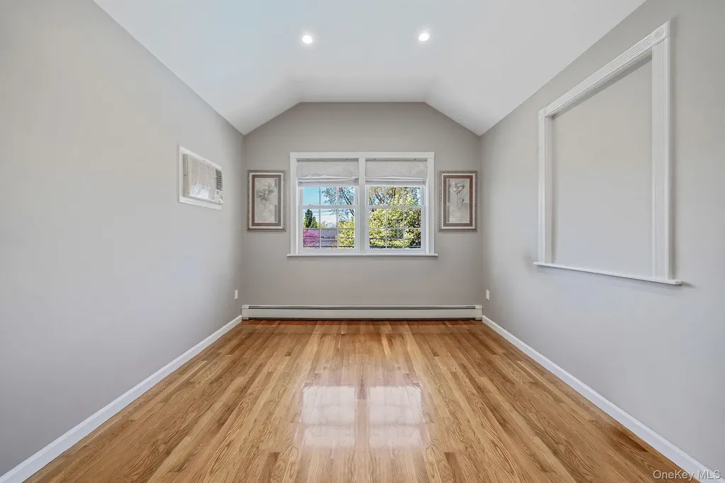 26 Grace Lane Levittown NY 11756