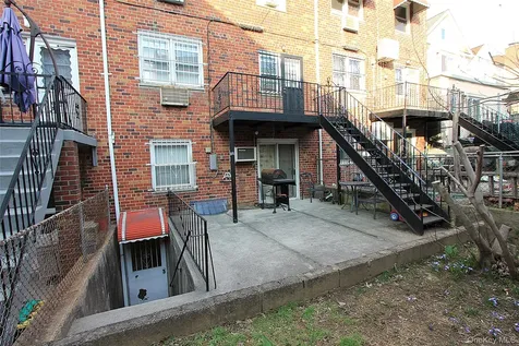 58-18 84th Place Middle Village NY 11379