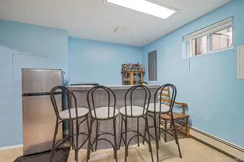 172 Lake Drive Wyandanch NY 11798