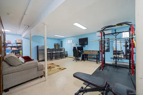 172 Lake Drive Wyandanch NY 11798