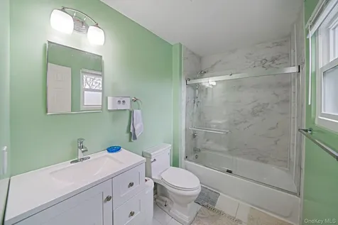 172 Lake Drive Wyandanch NY 11798