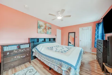 172 Lake Drive Wyandanch NY 11798