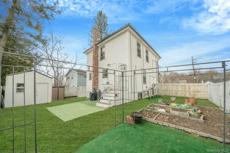 172 Lake Drive Wyandanch NY 11798