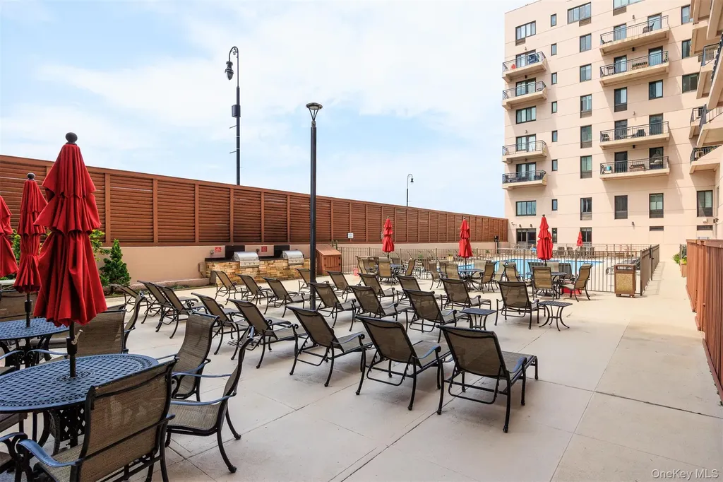 100 W Broadway Long Beach NY 11561