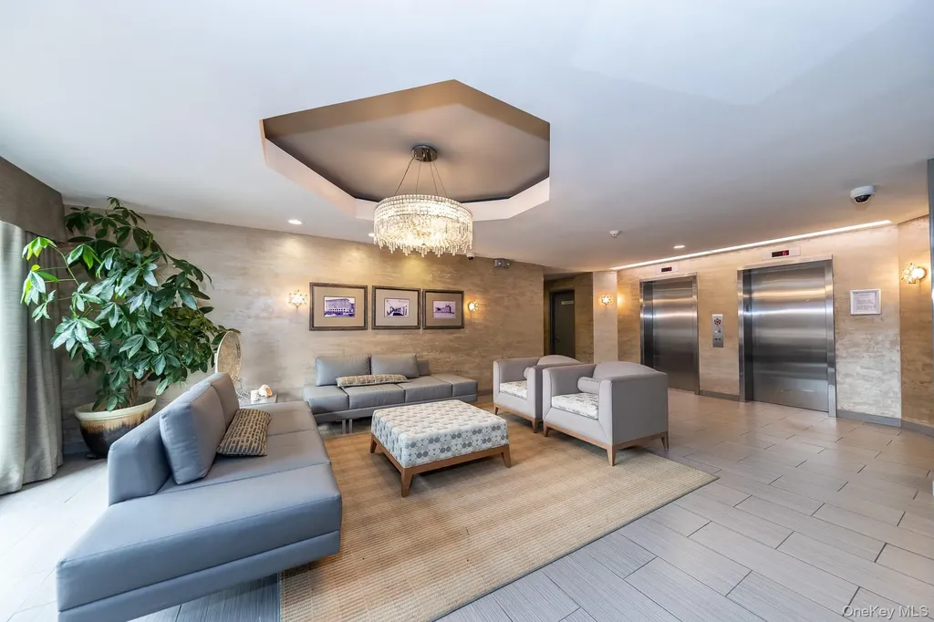 100 W Broadway Long Beach NY 11561