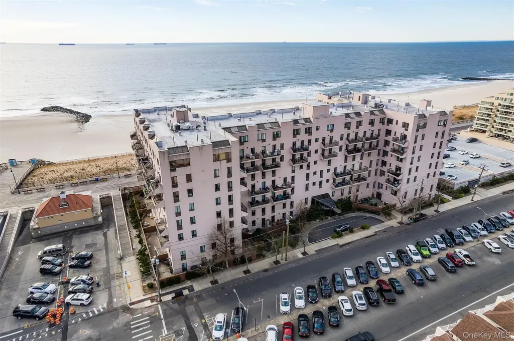 100 W Broadway Long Beach NY 11561