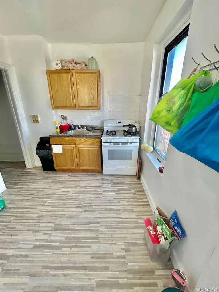 1209-1215 Elder Avenue Bronx NY 10472