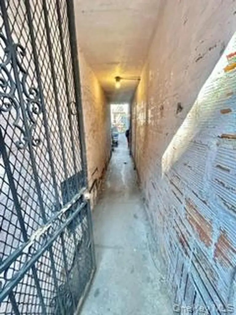 1209-1215 Elder Avenue Bronx NY 10472