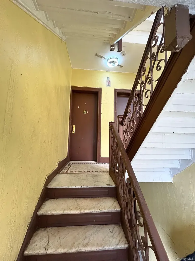 1209 Elder Avenue Bronx NY 10472