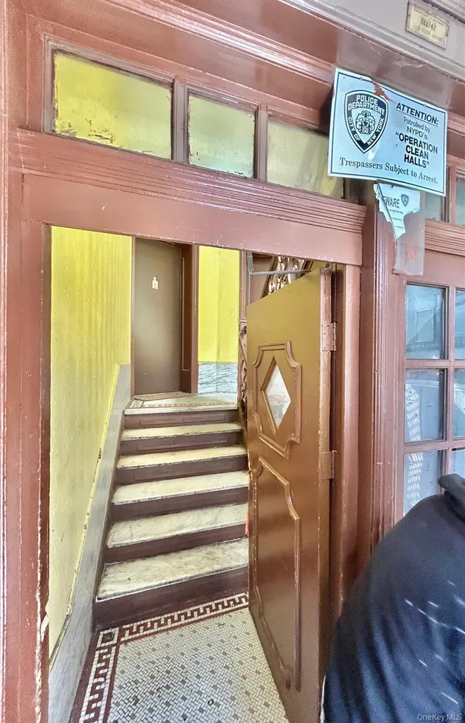1209 Elder Avenue Bronx NY 10472