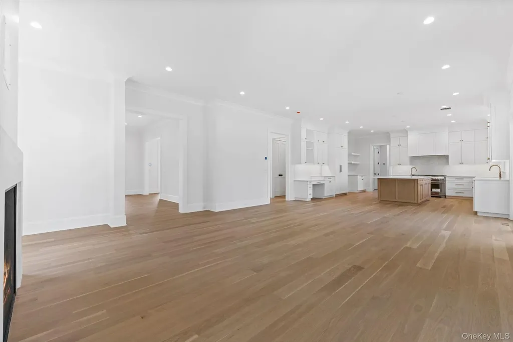 26 Overhill Road Scarsdale NY 10583